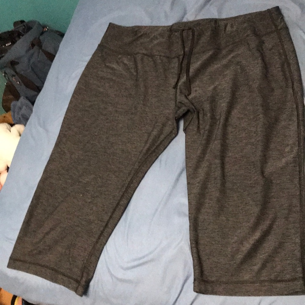 Danskin Workout Capris